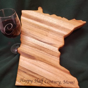 Minnesota state-shaped Teak Charcuterie or Cutting Board, Serving Tray, personalized