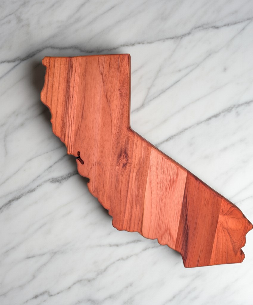 California state-shaped Teak Charcuterie or Cutting Board, Serving Tray, personalized - Image 2
