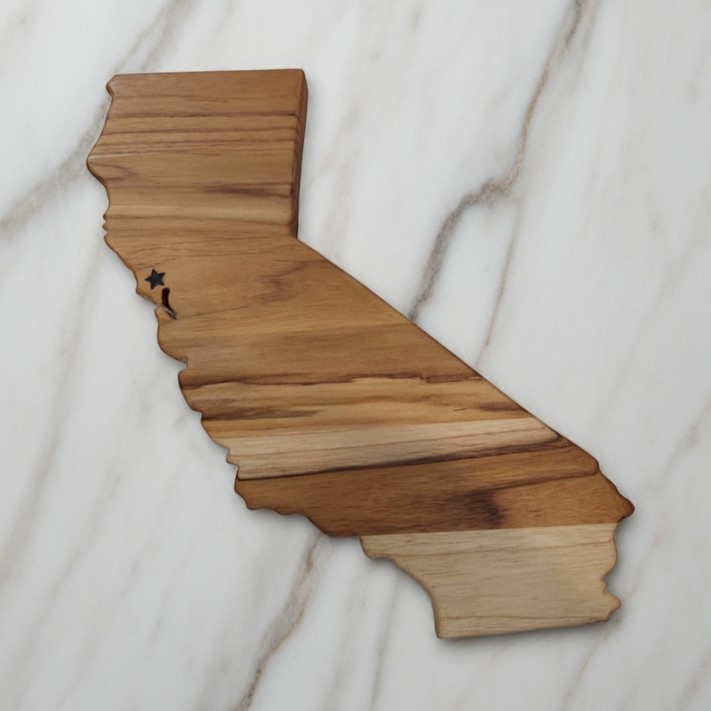 California state-shaped Teak Charcuterie or Cutting Board, Serving Tray, personalized - Image 5