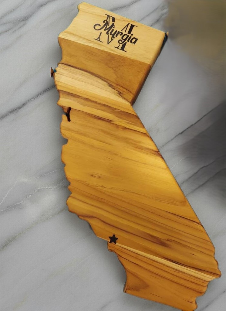 California state-shaped Teak Charcuterie or Cutting Board, Serving Tray, personalized - Image 6