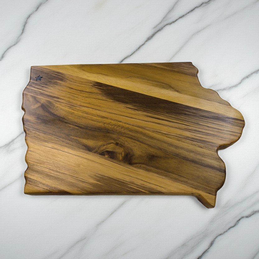 Iowa state-shaped Teak Charcuterie or Cutting Board, Serving Tray, personalized - Image 2