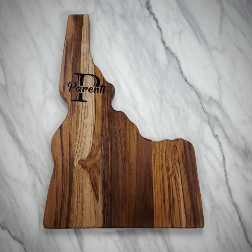 Idaho state-shaped Teak Charcuterie or Cutting Board, Serving Tray, personalized - Image 5