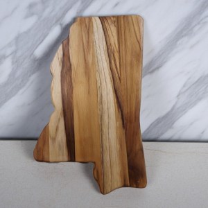 Mississippi state-shaped Teak Charcuterie or Cutting Board, Serving Tray, personalized