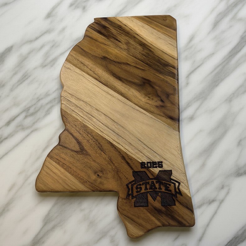 Mississippi state-shaped Teak Charcuterie or Cutting Board, Serving Tray, personalized - Image 9