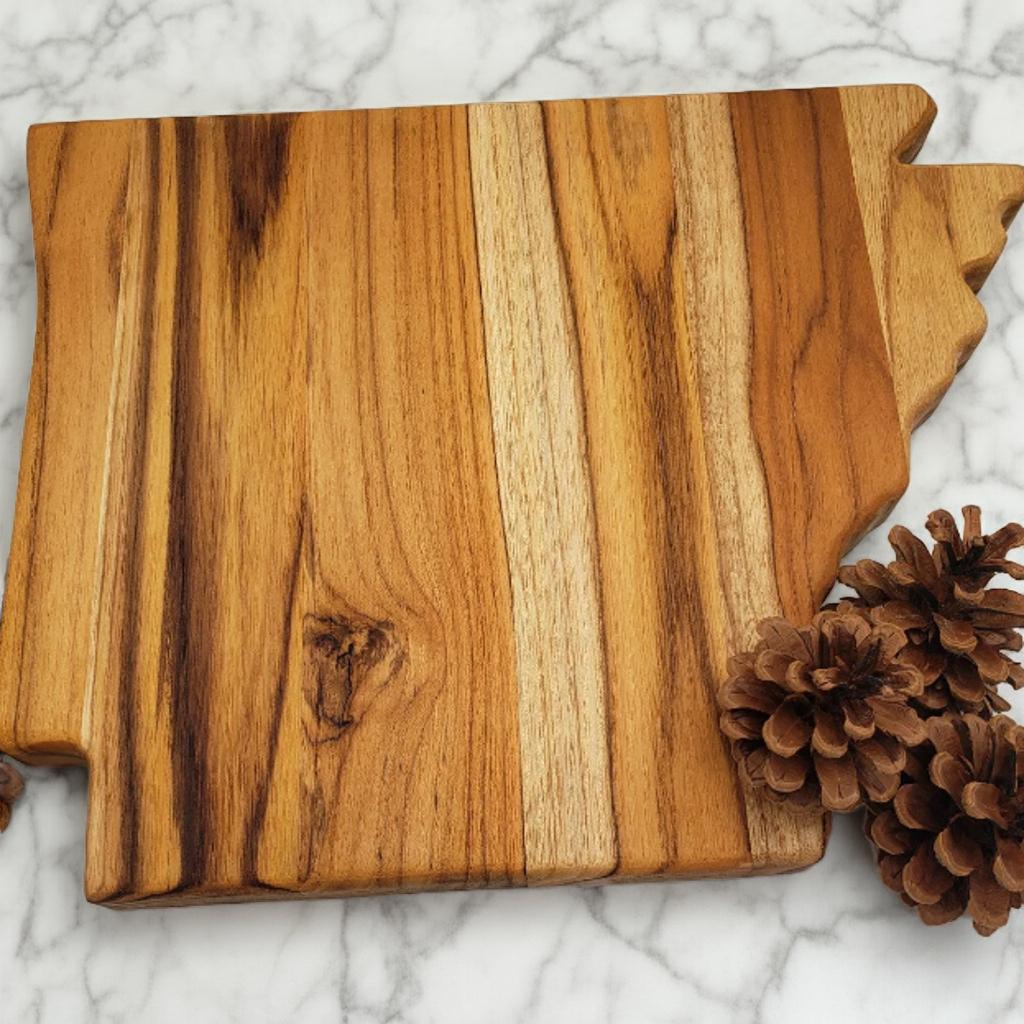 Arkansas state-shaped Teak Charcuterie or Cutting Board, Serving Tray, personalized - Image 4